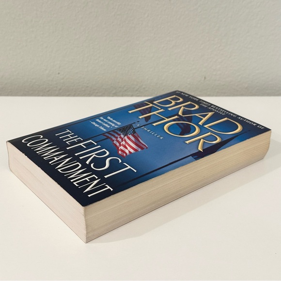 The First Commandment by Brad Thor - Picture 5 of 8
